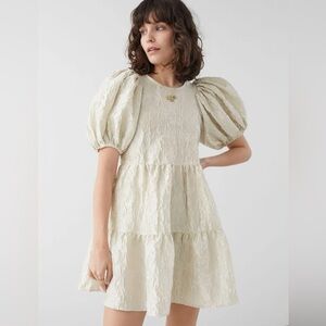 & OTHER STORIES
Puff Sleeve Jacquard Mini Dress
$119